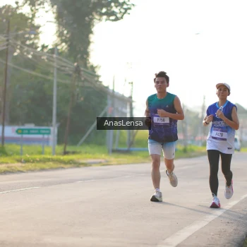 Runner Photo 3467403