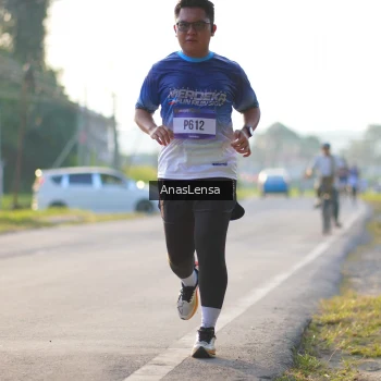 Runner Photo 3467405