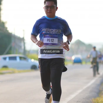 Runner Photo 3467407