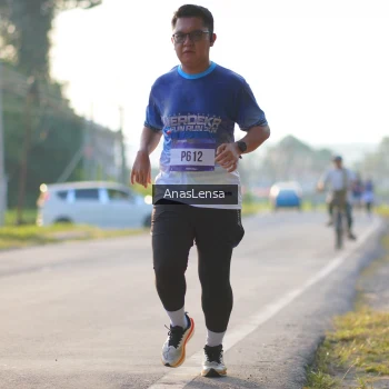Runner Photo 3467408
