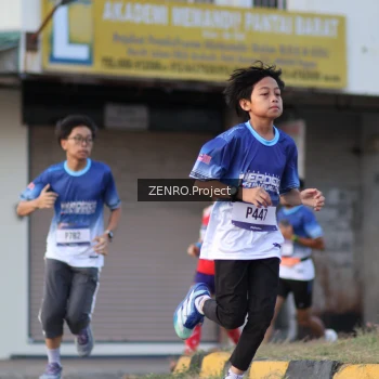 Runner Photo 3467436