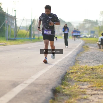 Runner Photo 3467479
