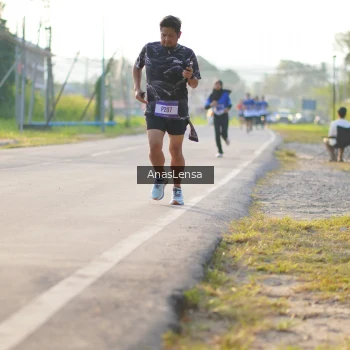 Runner Photo 3467483