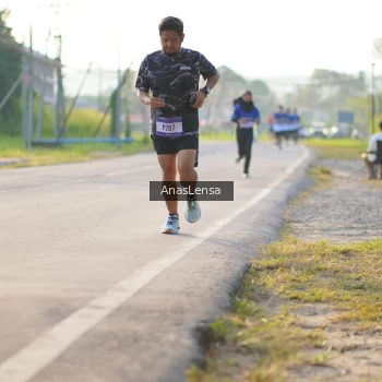 Runner Photo 3467484