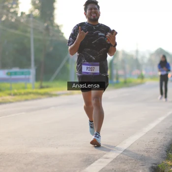 Runner Photo 3467499