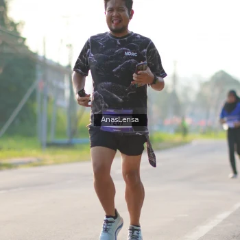Runner Photo 3467500