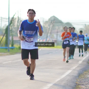 Runner Photo 3467585