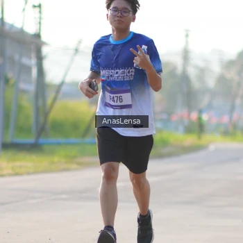 Runner Photo 3467594