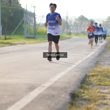 Runner Photo 3467597