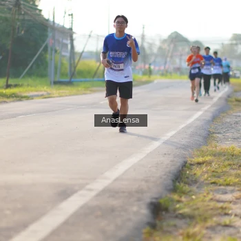 Runner Photo 3467598