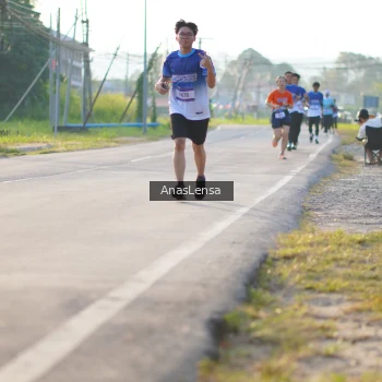 Runner Photo 3467599