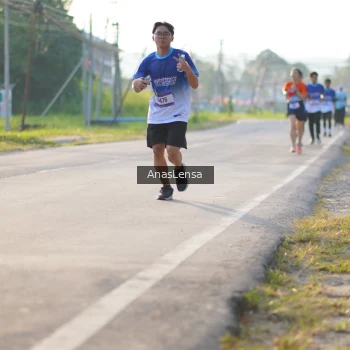 Runner Photo 3467616