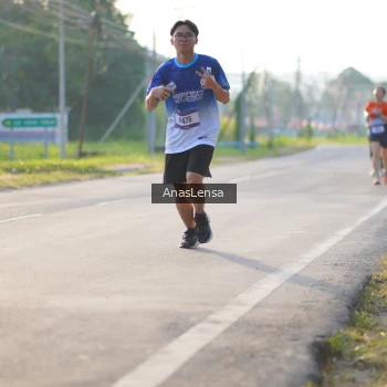 Runner Photo 3467620