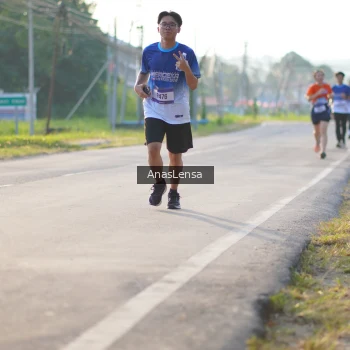 Runner Photo 3467621