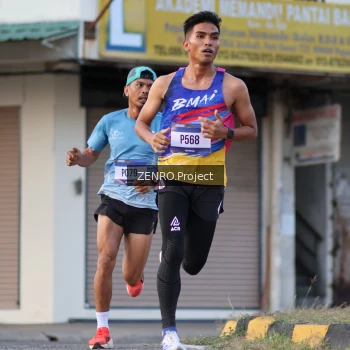 Runner Photo 3467635