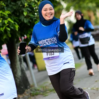 Runner Photo 3467640