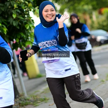 Runner Photo 3467642