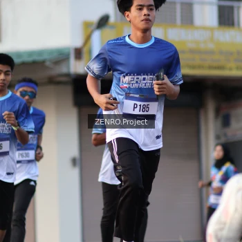 Runner Photo 3467679