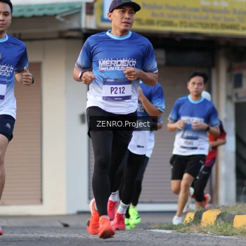 Runner Photo 3467695