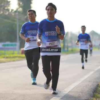 Runner Photo 3467723