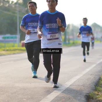 Runner Photo 3467727