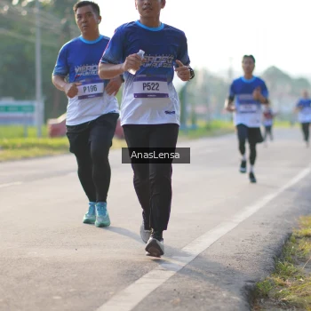 Runner Photo 3467731