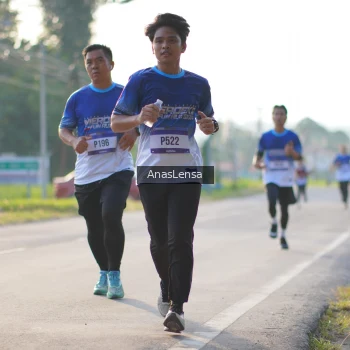 Runner Photo 3467735