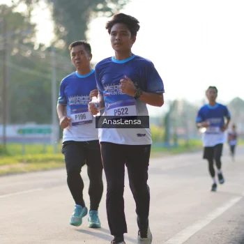 Runner Photo 3467736