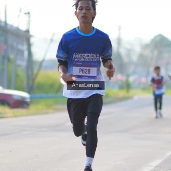 Runner Photo 3467743