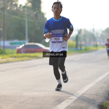 Runner Photo 3467772