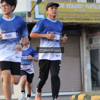 Runner Photo 3467793