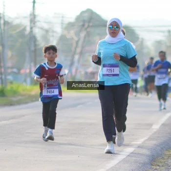 Runner Photo 3467794