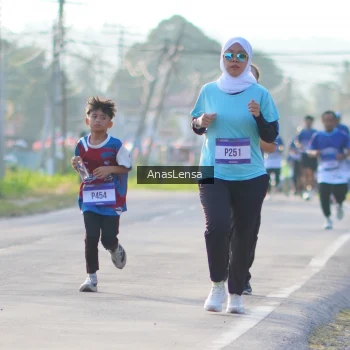 Runner Photo 3467797