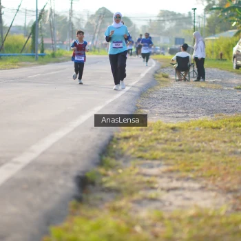 Runner Photo 3467803