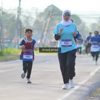 Runner Photo 3467805