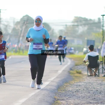 Runner Photo 3467808