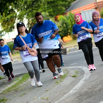 Runner Photo 3467811