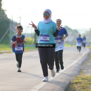 Runner Photo 3467814