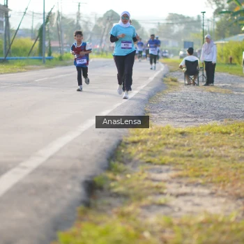 Runner Photo 3467818