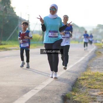 Runner Photo 3467829