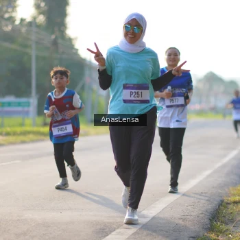 Runner Photo 3467833