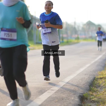 Runner Photo 3467844