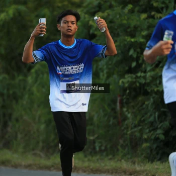 Runner Photo 3467847