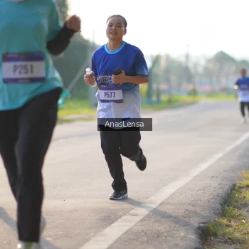Runner Photo 3467849