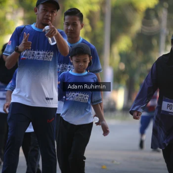 Runner Photo 3467853