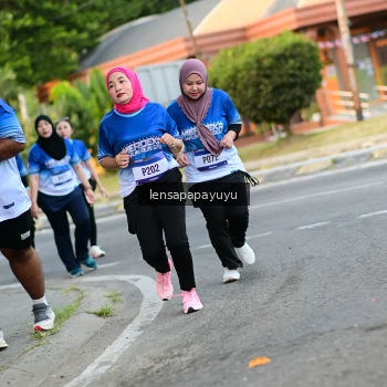 Runner Photo 3467883