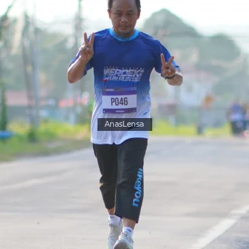 Runner Photo 3467884