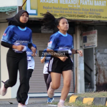 Runner Photo 3467890