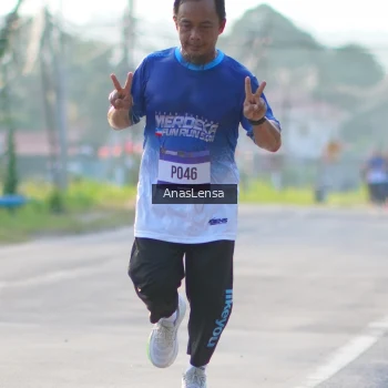 Runner Photo 3467904