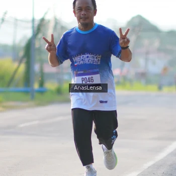 Runner Photo 3467915